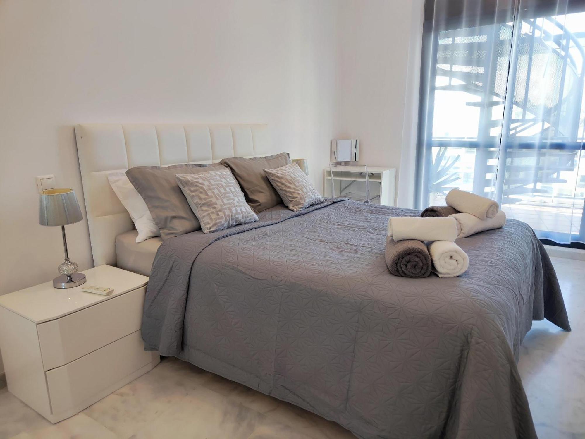 Luxury Duplex Infinity Pool Ehhouse Apartment Estepona Luaran gambar